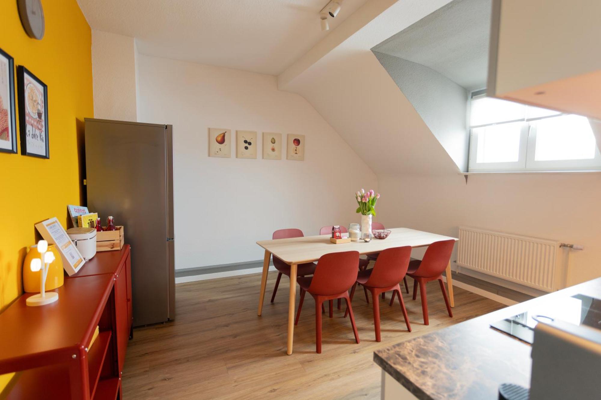 Appartement Big Flat With Fresh Renovation, Free Parking, Sonyps, Netflix à Duisbourg Extérieur photo